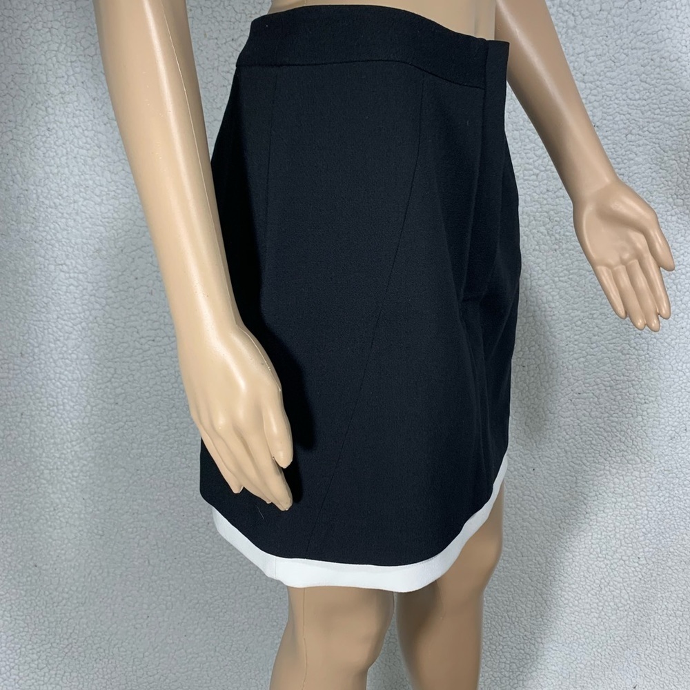 Banana Republic Front Zip Pencil Skirt - Picture 3 of 7